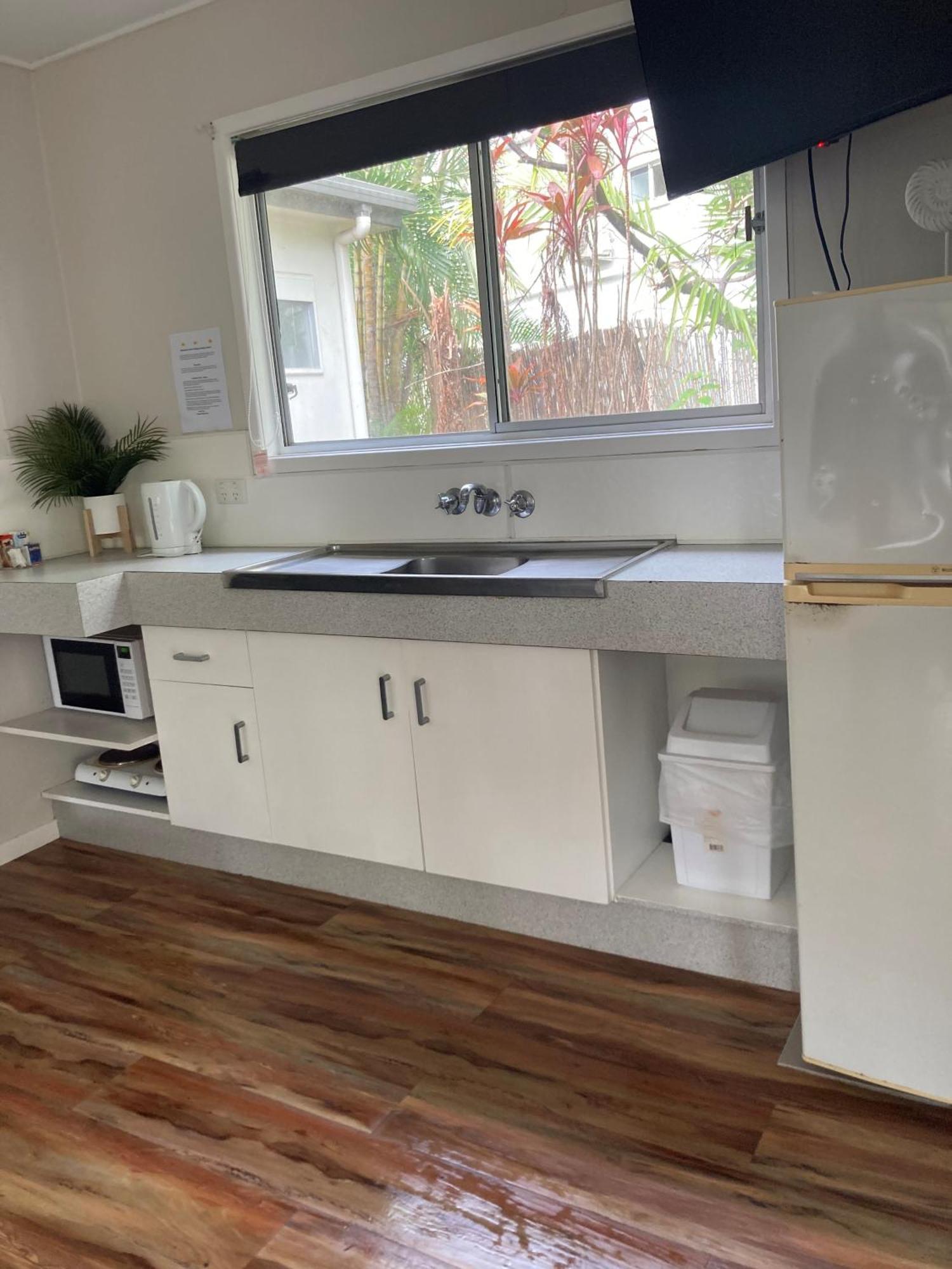 Bush Village Holiday Cabins Airlie Beach Eksteriør bilde