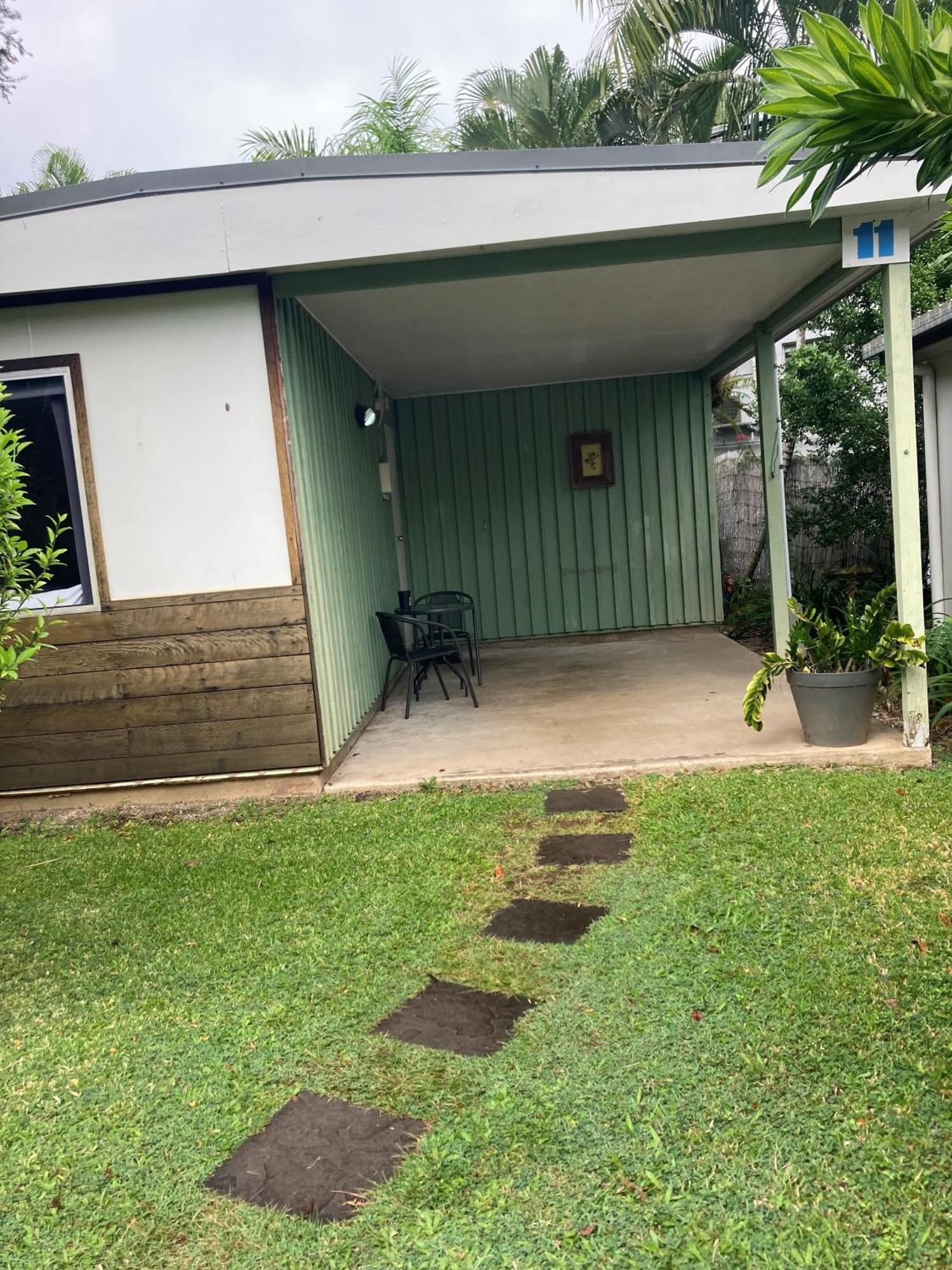 Bush Village Holiday Cabins Airlie Beach Eksteriør bilde