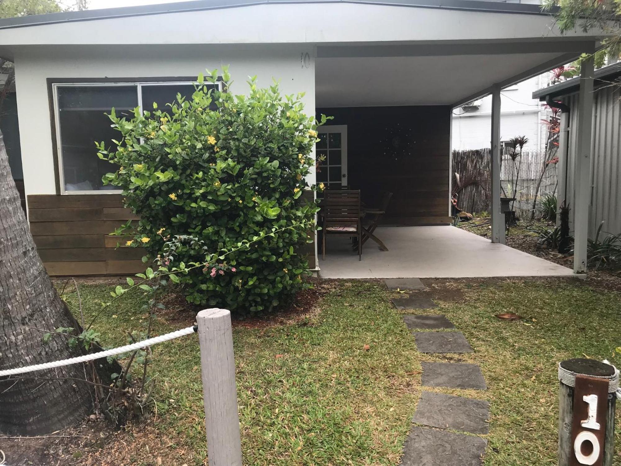 Bush Village Holiday Cabins Airlie Beach Eksteriør bilde