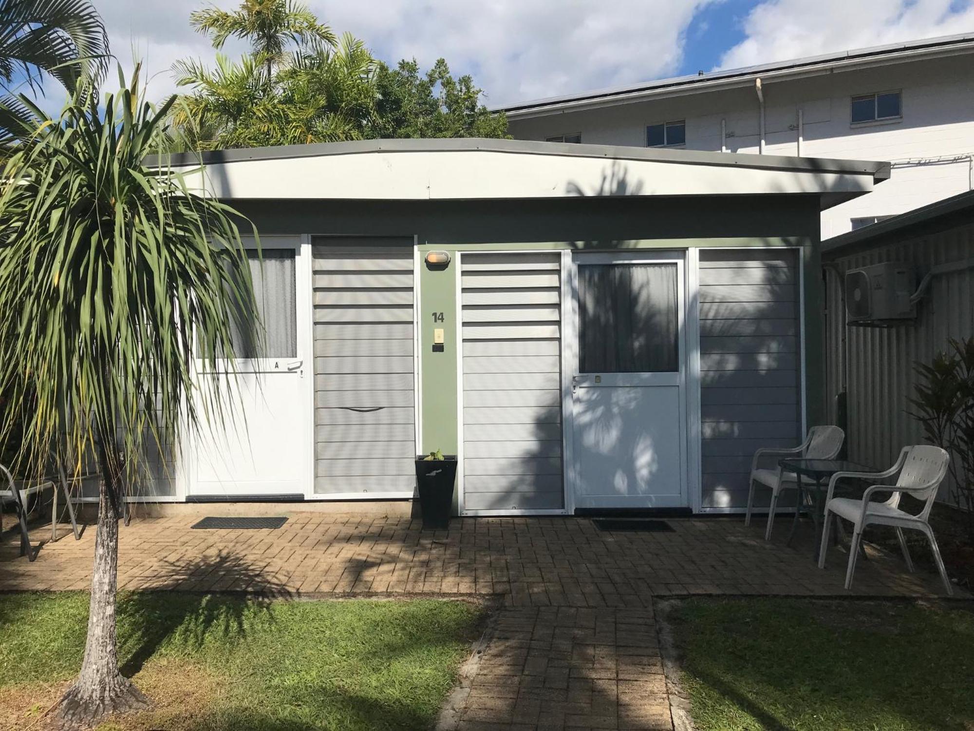 Bush Village Holiday Cabins Airlie Beach Eksteriør bilde