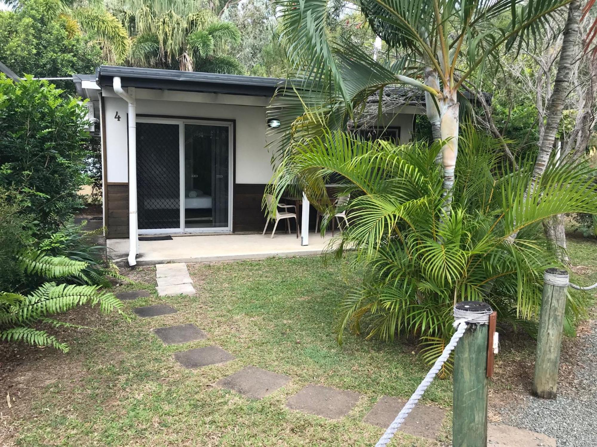 Bush Village Holiday Cabins Airlie Beach Eksteriør bilde