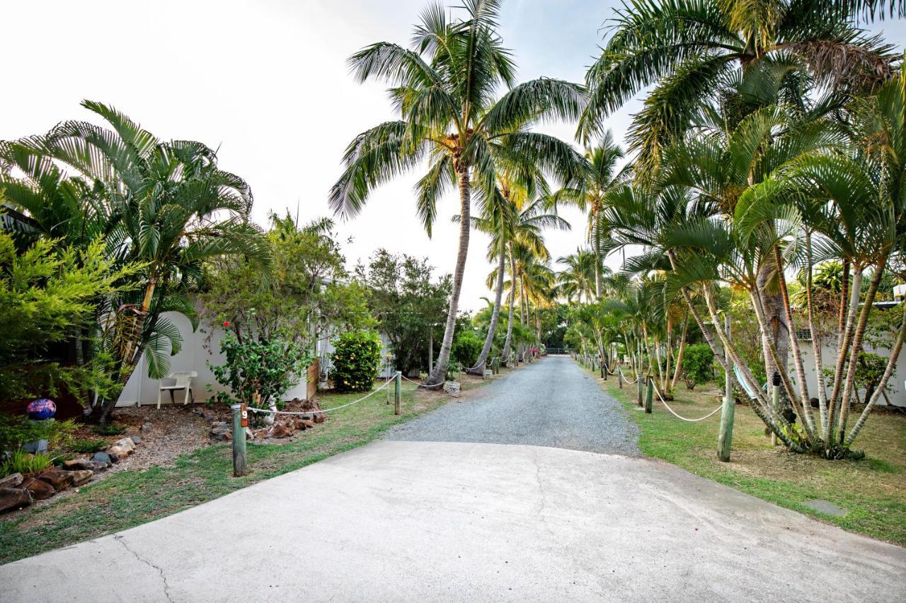 Bush Village Holiday Cabins Airlie Beach Eksteriør bilde